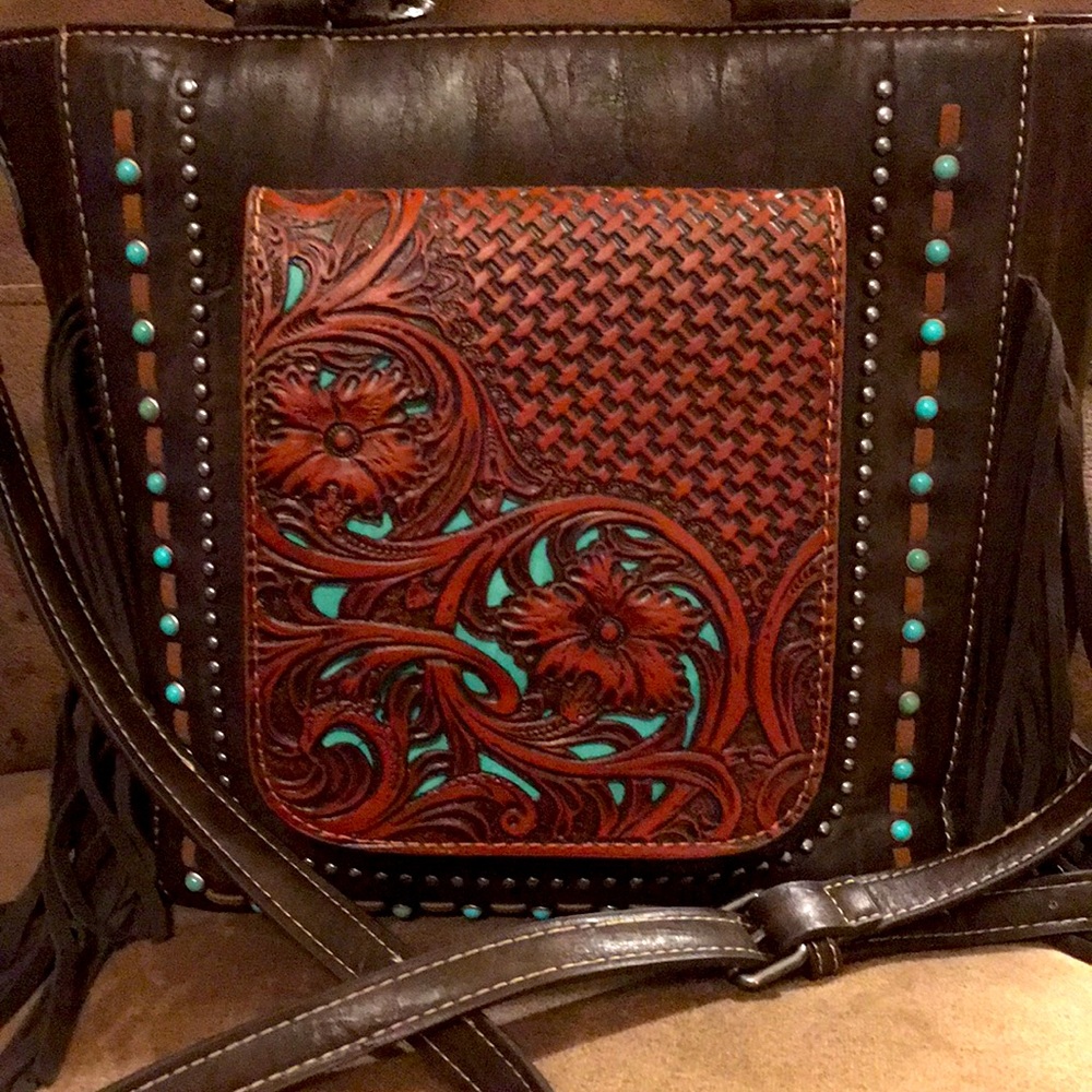 100% leather beautiful bag with turquoise accents handmade In Arizona